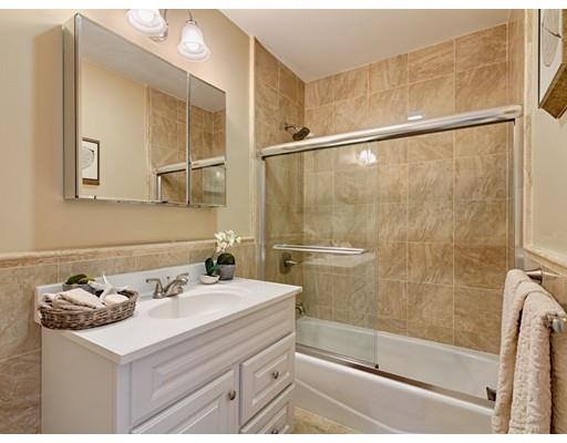 7 Cedar St, Wellesley, MA 02481 photo 17