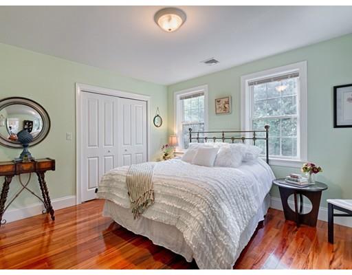 7 Cedar St, Wellesley, MA 02481 photo 14