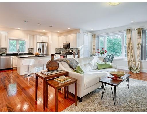 7 Cedar St, Wellesley, MA 02481 photo 4