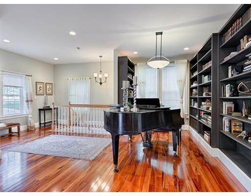 7 Cedar St, Wellesley, MA 02481 photo 2