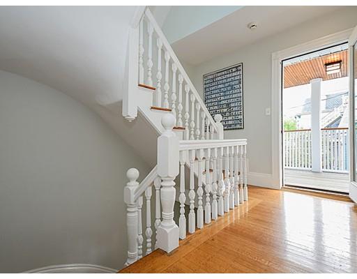 9 Crown St, Somerville, MA 02143 photo 17