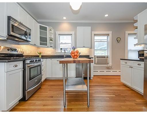 9 Crown St, Somerville, MA 02143 photo 2
