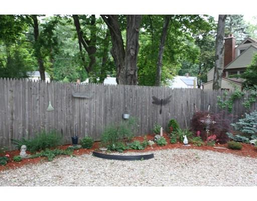 83 Saint Lawrence Ave, Springfield, MA 01104 photo 18