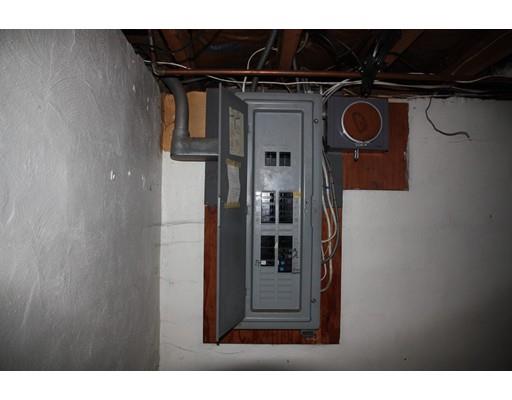 83 Saint Lawrence Ave, Springfield, MA 01104 photo 11