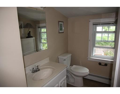 83 Saint Lawrence Ave, Springfield, MA 01104 photo 9