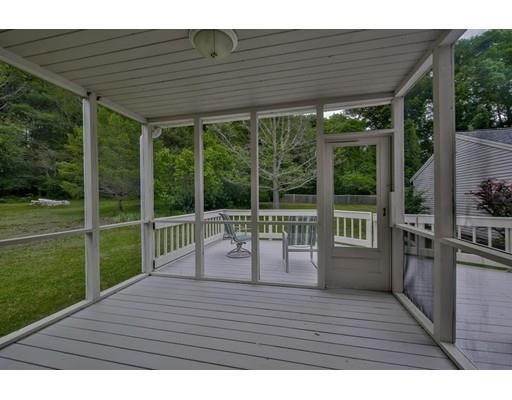8 Lindberg Dr, Gloucester, MA 01930 photo 9