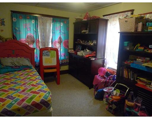 53 Beverly St, Chicopee, MA 01013 photo 7