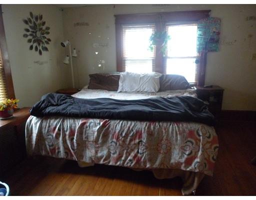 53 Beverly St, Chicopee, MA 01013 photo 14