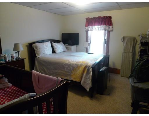 53 Beverly St, Chicopee, MA 01013 photo 5