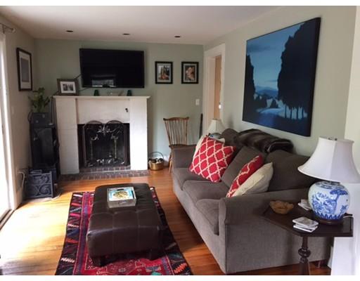 56 Standley St, Beverly, MA 01915 photo 6