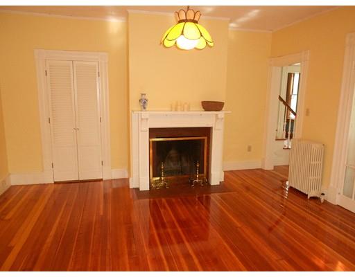 34 Glendale St, Easthampton, MA 01027 photo 4