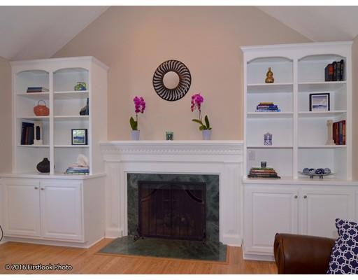 155 Spring St, Wrentham, MA 02093 photo 3