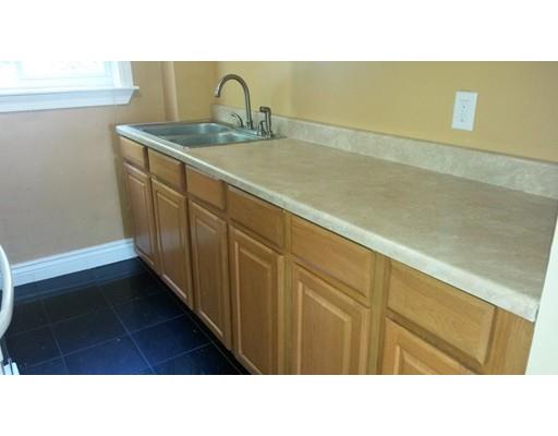 439 Kilburn St, Fall River, MA 02724 photo 8