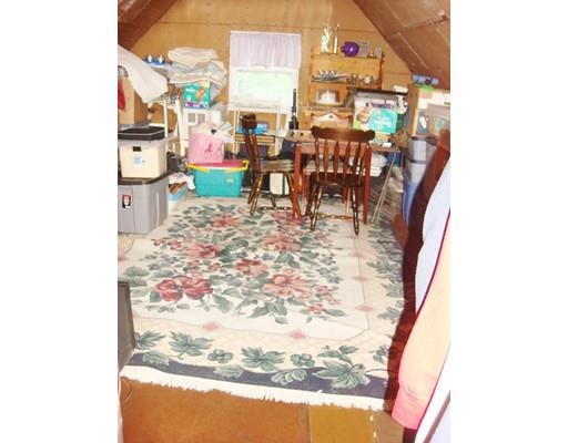 8 Rhinebeck Ave, Springfield, MA 01129 photo 22