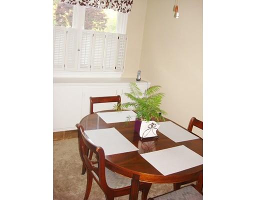 8 Rhinebeck Ave, Springfield, MA 01129 photo 14