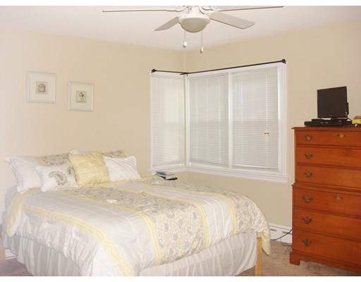8 Rhinebeck Ave, Springfield, MA 01129 photo 18