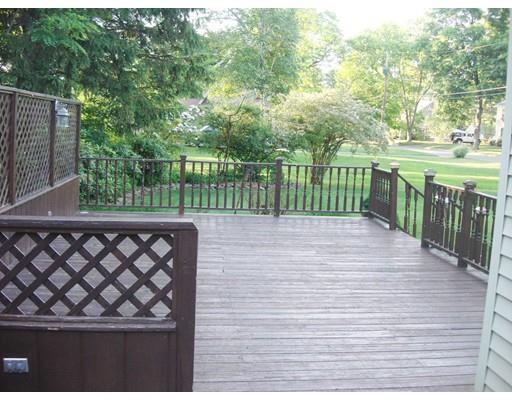 8 Rhinebeck Ave, Springfield, MA 01129 photo 3