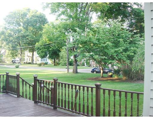8 Rhinebeck Ave, Springfield, MA 01129 photo 5