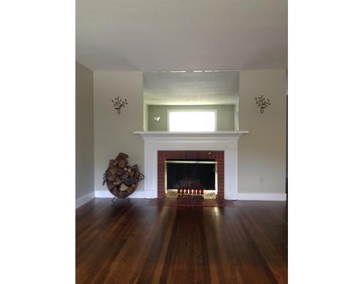 61 Westview Rd, Worcester, MA 01602 photo 2