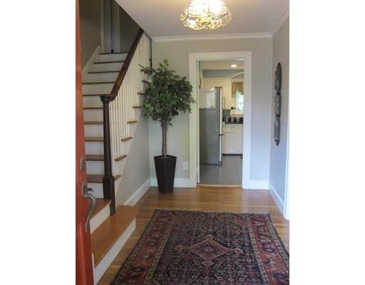 56 Beechmont St, Worcester, MA 01609 photo 2