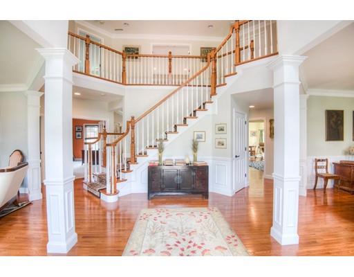 13 Robin Hill Rd, Danvers, MA 01923 photo 2