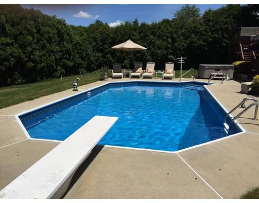 6 Ginger Dr, Chicopee, MA 01020 photo 3