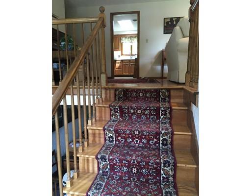 28 Hemlock Dr, Canton, MA 02021 photo 11