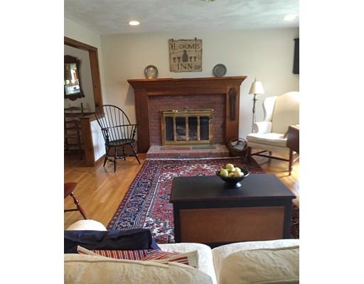 28 Hemlock Dr, Canton, MA 02021 photo 5
