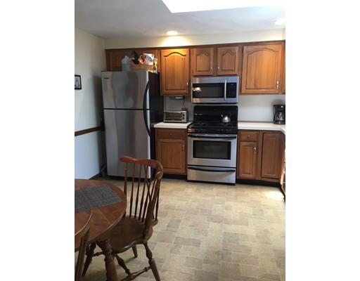 28 Hemlock Dr, Canton, MA 02021 photo 4
