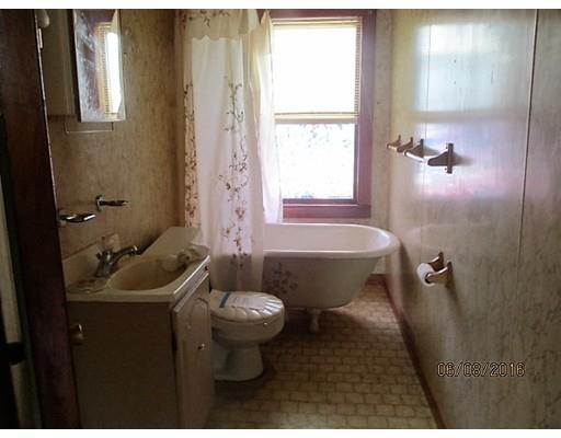 16 Maple St, Webster, MA 01570 photo 11
