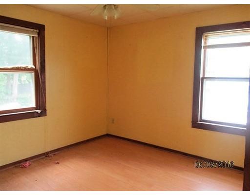 16 Maple St, Webster, MA 01570 photo 10