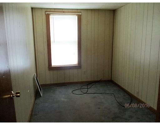16 Maple St, Webster, MA 01570 photo 6