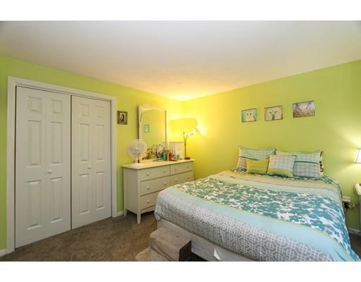 7 Mohawk Dr, Longmeadow, MA 01106 photo 17