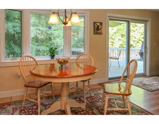 7 Mohawk Dr, Longmeadow, MA 01106 photo 11