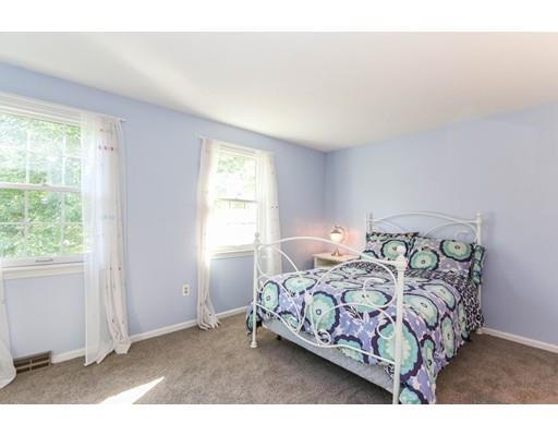 7 Mohawk Dr, Longmeadow, MA 01106 photo 18