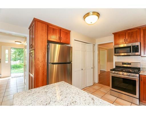 7 Mohawk Dr, Longmeadow, MA 01106 photo 9