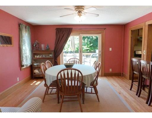 138 Gillette Ave, Springfield, MA 01118 photo 6