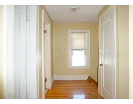 138 Gillette Ave, Springfield, MA 01118 photo 11