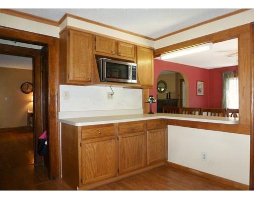 138 Gillette Ave, Springfield, MA 01118 photo 10