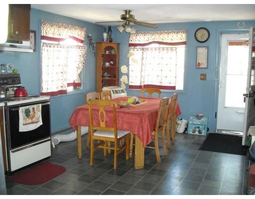 596 County Rd, West Wareham, MA 02576 photo 7
