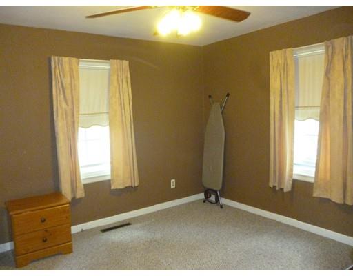 13 Harwich St, Worcester, MA 01607 photo 6