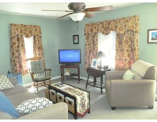 13 Harwich St, Worcester, MA 01607 photo 9