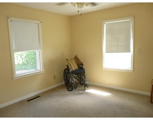 13 Harwich St, Worcester, MA 01607 photo 11