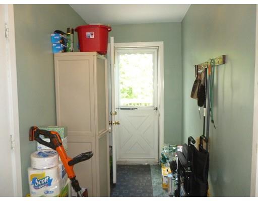 13 Harwich St, Worcester, MA 01607 photo 5