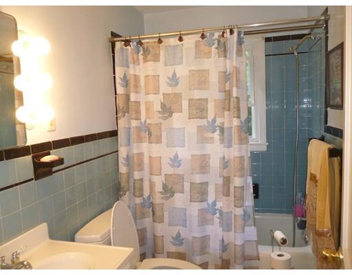13 Harwich St, Worcester, MA 01607 photo 7