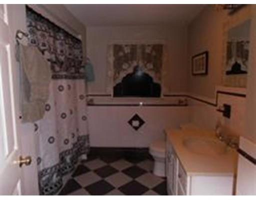 275 Hathaway Commons Rd, Fall River, MA 02720 photo 4