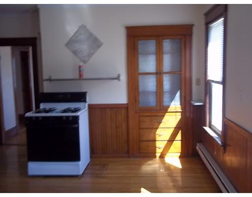 39 Butler St, Worcester, MA 01607 photo 4