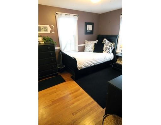 66 Roanoke Rd, Springfield, MA 01118 photo 6