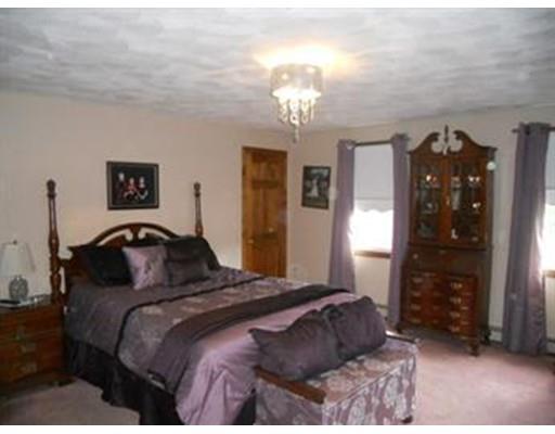29 Jade Dr, Raynham, MA 02767 photo 3