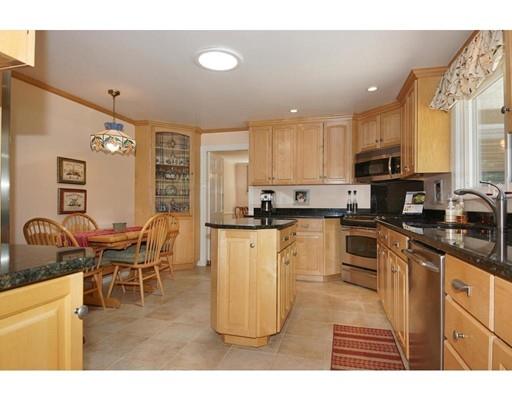 6 Raleigh Rd, Dover, MA 02030 photo 6